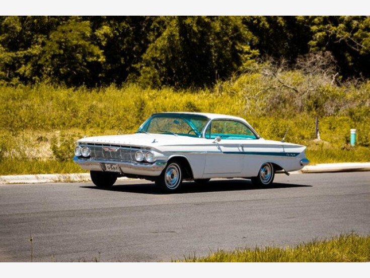Thumbnail Photo undefined for 1961 Chevrolet Impala